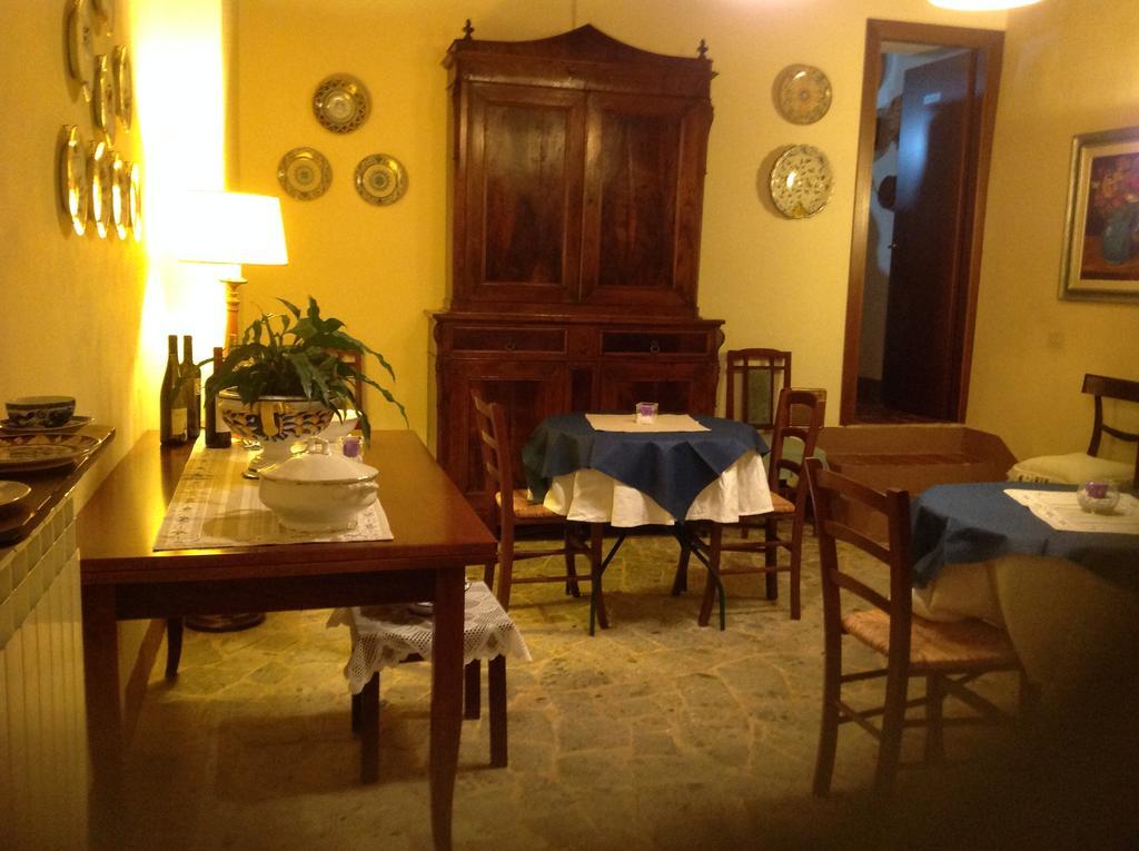 La Canonica Di San Michele Monteriggioni Buitenkant foto