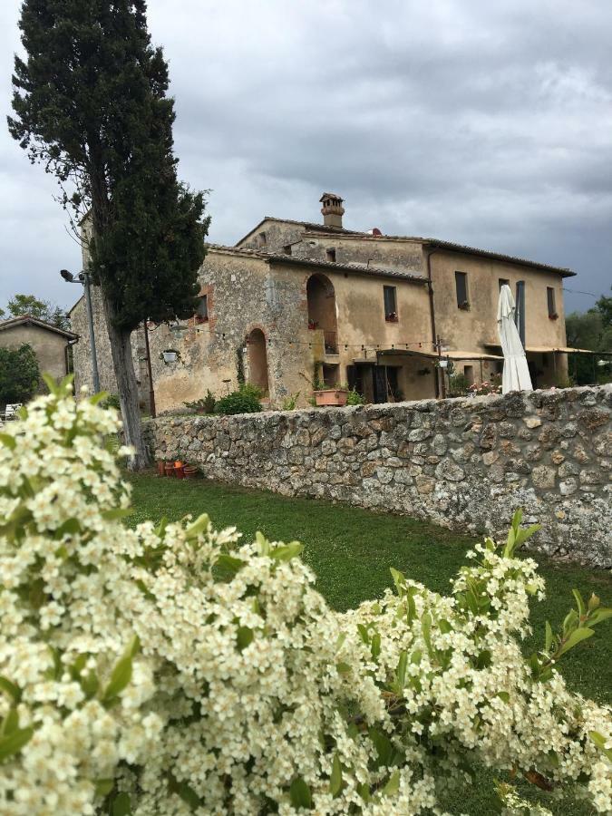 La Canonica Di San Michele Monteriggioni Buitenkant foto